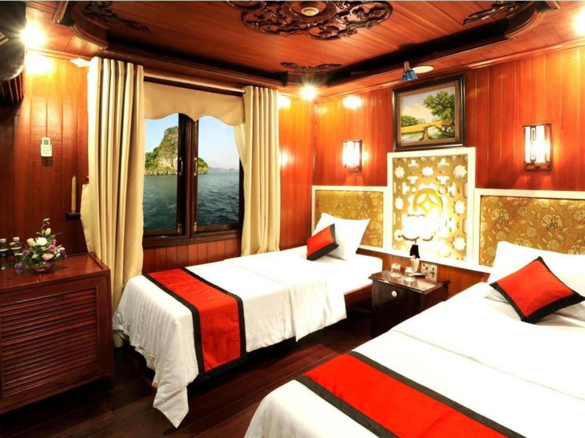 Majestic Halong Cruise Hotel Ha Long Exterior photo